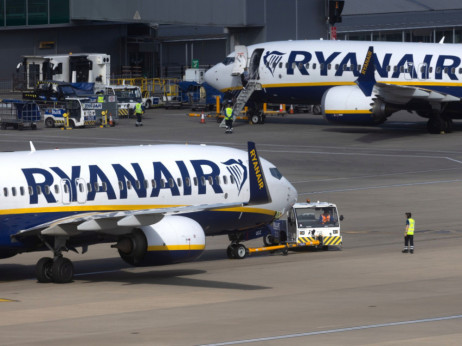Ryanair se okreće digitalnim kartama, papir odlazi u prošlost