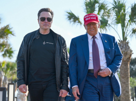 Trump ima plan za spas Tesle carinama
